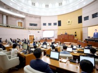 1075203_921947_5215.jpg width: 100%; height : 150px